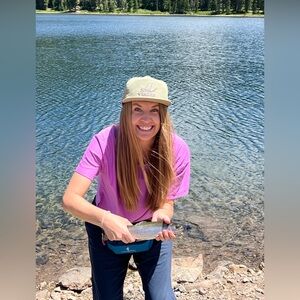 Meet your Posher, Laura